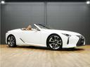 ＬＣ５００　コンバーチブル　令和５年後期モデル／走行２０００キロ／１オーナー車／禁煙車／屋内保管車／マークレビンソン／純正ＯＰ２１インチ鍛造ホイール／茶本革シート（冷温機能付）／アルカンターラメーターフード／ＨＵＤ／ＥＴＣ２．０（39枚目）