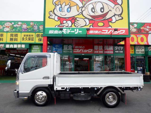 キャンター 全低床平ボディー２ｔ　花魁メッキ　ジェネレーション　静岡県産当社下取車　平１０尺ボディー　床あおり鉄板貼り　縞板プロテクタ　ステンレスフェンダ　社外キルトドロヨケ　ＬＥＤサイドマーカー　メッキパーツ　ホイールライナ　花魁ＬＥＤテールランプ＆シーケンＷ（5枚目）