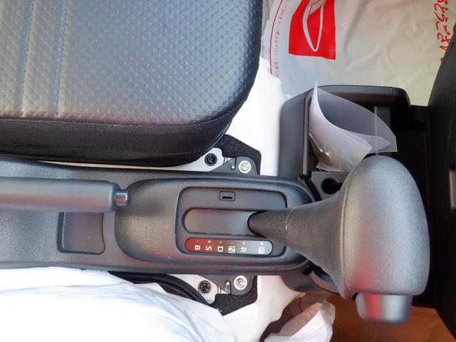 ハイゼットトラック 特装エクストラ多目的ダンプ電動式オートマチック４ＷＤ　オリジナル特別装備ナビＴＶ　バックカメラ　ＥＴＣ　ドラレコ　マット＆バイザ　プッシュスタート　ＬＥＤヘッド＆フォグ　パワーウィンド　電動格納ミラー　エクストラフェイス　ＬＥＤ作業灯　クリアランスソナー（15枚目）