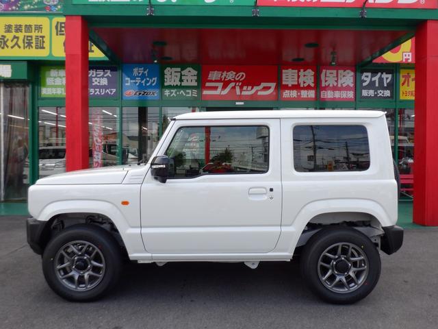 ジムニー ＸＣ　届出済未使用　オートマ　スズキセーフティーサポート　パールホワイト　衝突軽減ブレーキ　４速オートマチック　パートタイム４ＷＤ　スマートキープッシュスタート　ＬＥＤヘッドライト　シートヒーター　カスタムベースフルノーマル（5枚目）