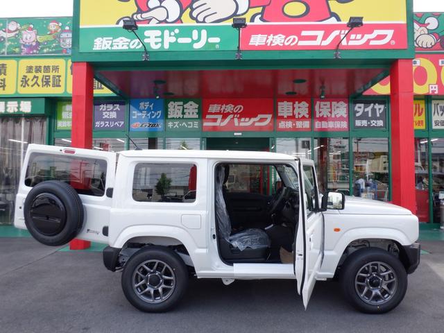 ジムニー ＸＣ　届出済未使用　オートマ　スズキセーフティーサポート　パールホワイト　衝突軽減ブレーキ　４速オートマチック　パートタイム４ＷＤ　スマートキープッシュスタート　ＬＥＤヘッドライト　シートヒーター　カスタムベースフルノーマル（13枚目）