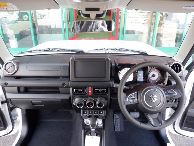 ジムニー ＸＣ　届出済未使用　オートマ　スズキセーフティーサポート　パールホワイト　衝突軽減ブレーキ　４速オートマチック　パートタイム４ＷＤ　スマートキープッシュスタート　ＬＥＤヘッドライト　シートヒーター　カスタムベースフルノーマル（26枚目）