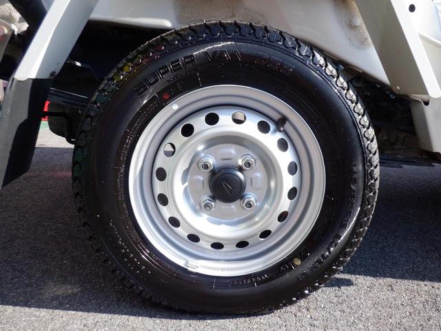 ハイゼットトラック ＰＴＯ多目的ダンプ４ＷＤ　５ＭＴ　縞板ガードプロテクタ　奈良県産　極東開発ＰＴＯ式多目的ダンプ　パートタイム４ＷＤ　５速マニュアル　タイヤ４本新品　ダンプピン（18枚目）