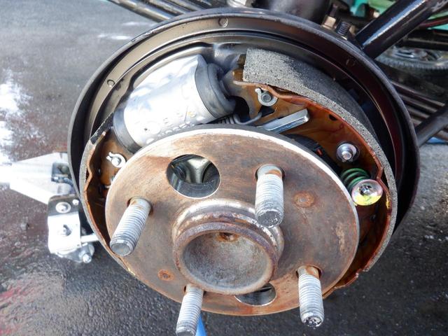 ハイゼットトラック ＰＴＯ多目的ダンプ４ＷＤ　５ＭＴ　縞板ガードプロテクタ　奈良県産　極東開発ＰＴＯ式多目的ダンプ　パートタイム４ＷＤ　５速マニュアル　タイヤ４本新品　ダンプピン（22枚目）