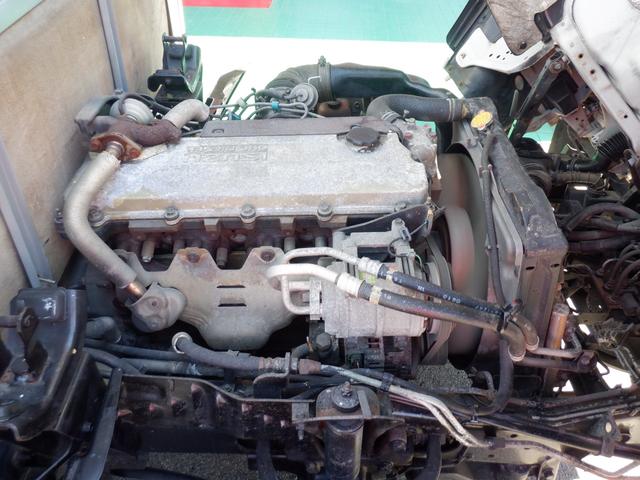 アトラストラック アーム式パワーゲート新明和　平床２ｔ　４ナンバー　荷台床縞鉄　茨木県産ワンオーナー自社下取車　５ＭＴ　２ＷＤ　新明和パワーゲートアーム式　左電格ミラー　荷台床縞鋼板鉄板貼　ＮＯＸ／ＰＭ対策地域外　レザー調シートカバー　ＥＴＣ　新タイヤ交換（54枚目）