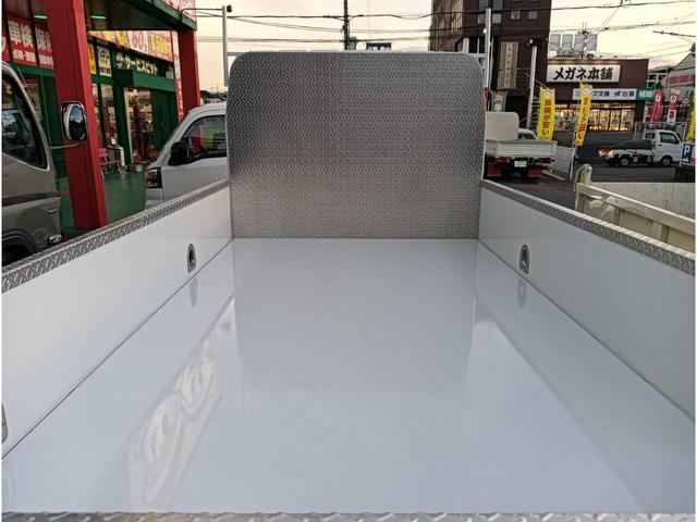 アトラストラック アーム式パワーゲート新明和 平床2t 4ナンバー 荷台床縞鉄 茨木県産ワンオーナー自社下取車 5MT 2WD 新明和パワーゲートアーム式 左電格ミラー 荷台床縞鋼板鉄板貼 NOX/PM対策地域外 レザー調シートカバー ETC 新タイヤ交換(80枚目)