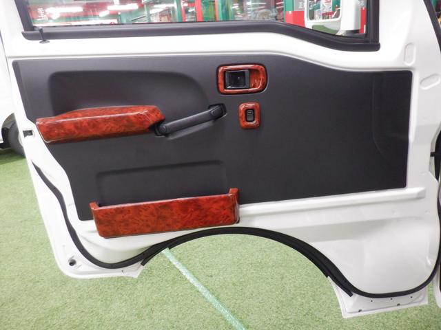 ハイゼットトラック ジャンボ 4AT ナビTVバックカメラETC ブラウン&木目 奈良県産ワンオーナー2WD オートマ レザー調ブラウンシートカバー&キャビンラゲッジ 木目コンビステアリング&木目インパネ 社外アルミ キーレスキー LEDヘッド&フォグ メッキミラーカバー(24枚目)