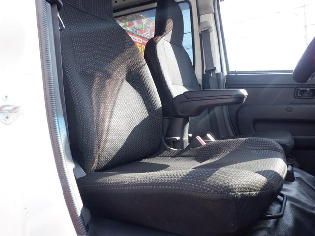 ハイゼットカーゴ DX SAIII 自社管理顧客下取車 奈良県産自社管理顧客下取車 衝突軽減ブレーキ オートマチック2WD 両側スライドドア キーレスキー アイドルストップ アームレスト付(26枚目)