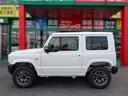 ジムニー ＸＣ　届出済未使用　オートマ　スズキセーフティーサポート　パールホワイト　衝突軽減ブレーキ　４速オートマチック　パートタイム４ＷＤ　スマートキープッシュスタート　ＬＥＤヘッドライト　シートヒーター　カスタムベースフルノーマル（5枚目）