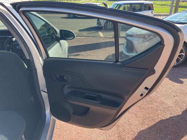 アクア S ワンセグナビ バックカメラ Bluetooth接続 レーンキープアシスト 15インチアルミホイール オートライト オートハイビーム キーレス プッシュスタート ETC(39枚目)