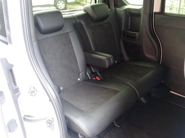 Ｎ－ＢＯＸカスタム ターボ白黒ツートンカラー９型ナビ全方位カメラ１７インチ車高調　・ＯＰ全方位カメラ・９インチＴＶナビ・車高調・１７インチワイドホイル・ワイドフェンダー加工・シートヒーター付ハーフレザー調シート・シートバックテーブル・両側電動スライド・電子パーキング・ドラレコ（50枚目）