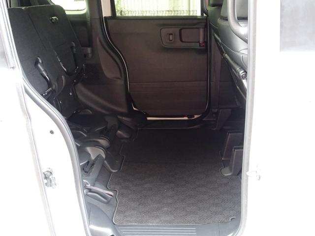 Ｎ－ＢＯＸカスタム ターボ白黒ツートンカラー９型ナビ全方位カメラ１７インチ車高調　・ＯＰ全方位カメラ・９インチＴＶナビ・車高調・１７インチワイドホイル・ワイドフェンダー加工・シートヒーター付ハーフレザー調シート・シートバックテーブル・両側電動スライド・電子パーキング・ドラレコ（53枚目）