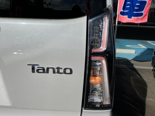 タント カスタムＸ　１４インチアルミホイール　大型エアロバンパー　フルＬＥＤヘッドランプ　オート格納式カラードドアミラー　両側パワースライドドア　キーフリーシステム　プッシュボタンスタート（3枚目）