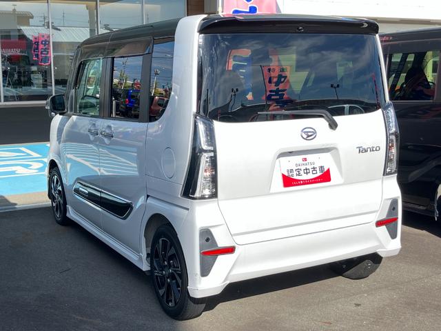 タント カスタムＸ　１４インチアルミホイール　大型エアロバンパー　フルＬＥＤヘッドランプ　オート格納式カラードドアミラー　両側パワースライドドア　キーフリーシステム　プッシュボタンスタート（21枚目）