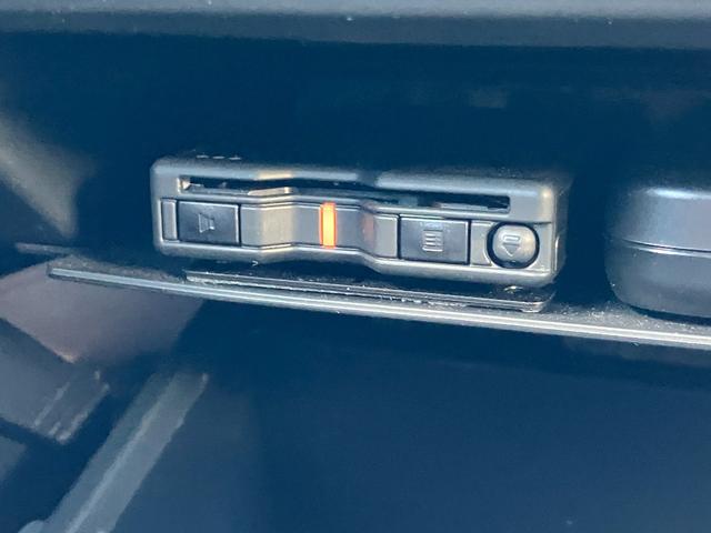 タフト Gターボ 15インチアルミホイール オートレベリング機能付フルLEDヘッドランプ LEDフォグランプ 本革巻ステアリングホイール 本革巻インパネセンターシフト TFTカラーマルチインフォメーションディスプレイ(30枚目)