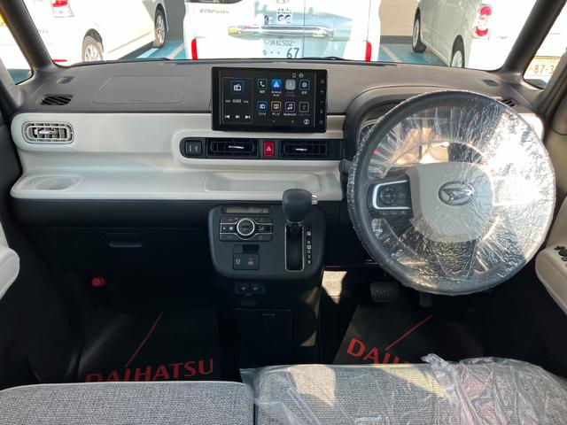 ムーヴキャンバス ストライプスＧ　１４インチフルホイールキャップ　ＬＥＤヘッドランプ　ＬＥＤフォグランプ　ホっとカップホルダー　両側パワースライドドア　キーフリーシステム　プッシュボタンスタート　ＵＶカットガラス（10枚目）