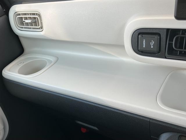 ムーヴキャンバス ストライプスＧ　１４インチフルホイールキャップ　ＬＥＤヘッドランプ　ＬＥＤフォグランプ　ホっとカップホルダー　両側パワースライドドア　キーフリーシステム　プッシュボタンスタート　ＵＶカットガラス（18枚目）