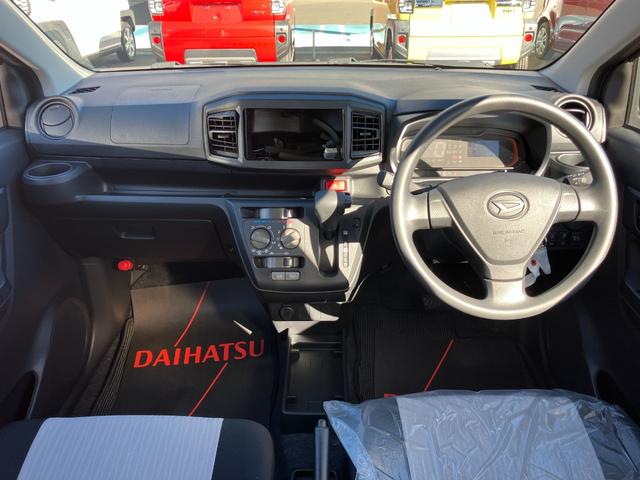ミライース Ｌ　ＳＡＩＩＩ　１３インチフルホイールキャップ　マルチリフレクターハロゲンヘッドランプ　可倒式ドアミラー　自発光式デジタルメーターアンバーイルミネーションメーター　マニュアルエアコン（ダイヤル式）　キーレスエントリー（22枚目）