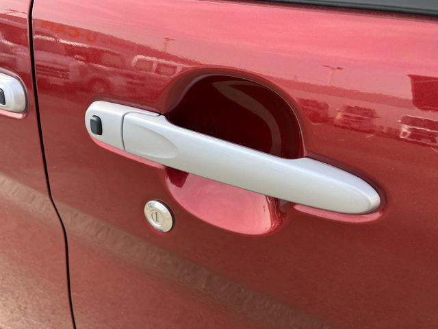 タント Ｘ　ＳＡＩＩＩ　キーフリーシステム　パワースライドドア（左側）　オートエアコン（プッシュ式）　オートライト　ハロゲンヘッドランプ　マルチインフォメーションディスプレイ（14枚目）