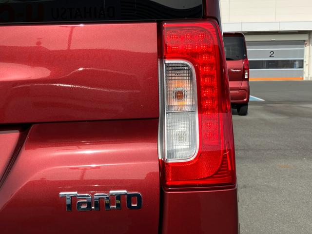 タント Ｘ　ＳＡＩＩＩ　キーフリーシステム　パワースライドドア（左側）　オートエアコン（プッシュ式）　オートライト　ハロゲンヘッドランプ　マルチインフォメーションディスプレイ（21枚目）