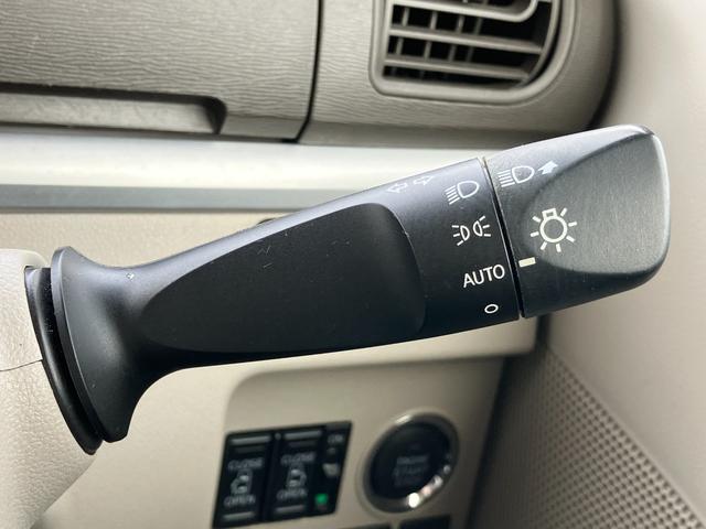 タント Ｘ　ＳＡＩＩＩ　キーフリーシステム　パワースライドドア（左側）　オートエアコン（プッシュ式）　オートライト　ハロゲンヘッドランプ　マルチインフォメーションディスプレイ（41枚目）