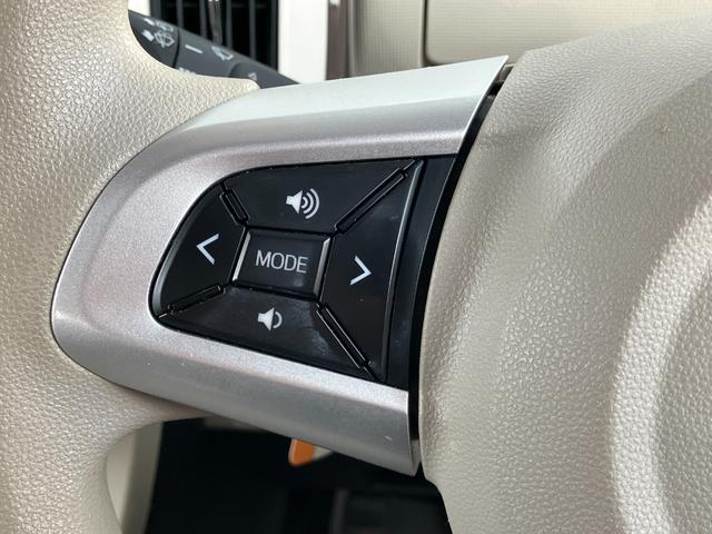 ムーヴキャンバス ＧメイクアップＶＳ　ＳＡＩＩＩ　１４インチフルホイールキャップ　ＬＥＤヘッドランプ　キーフリーシステム　両側パワースライドドア　オートエアコン（プッシュ式）　オートライト　置きラクボックス（3枚目）