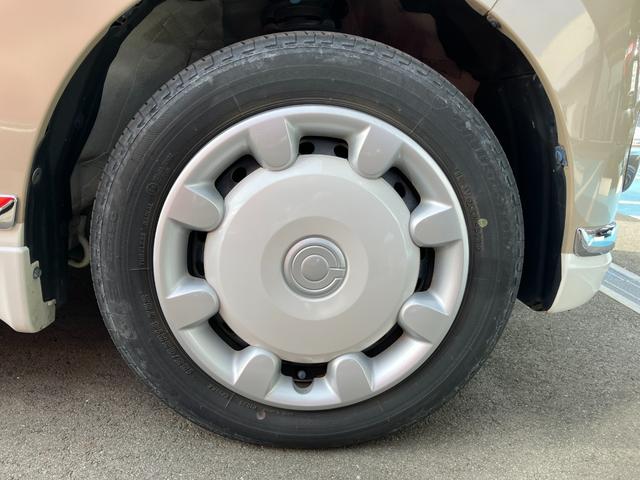 ムーヴキャンバス ＧメイクアップＶＳ　ＳＡＩＩＩ　１４インチフルホイールキャップ　ＬＥＤヘッドランプ　キーフリーシステム　両側パワースライドドア　オートエアコン（プッシュ式）　オートライト　置きラクボックス（9枚目）