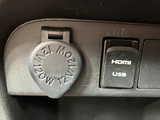 ムーヴキャンバス ＧメイクアップＶＳ　ＳＡＩＩＩ　１４インチフルホイールキャップ　ＬＥＤヘッドランプ　キーフリーシステム　両側パワースライドドア　オートエアコン（プッシュ式）　オートライト　置きラクボックス（28枚目）