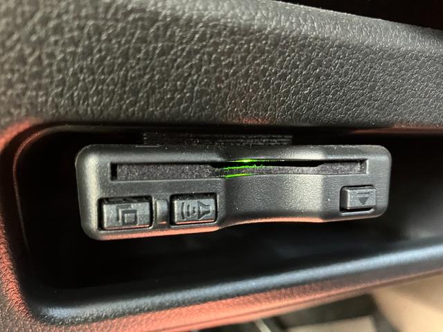 ムーヴキャンバス ストライプスＧターボ　１４インチフルホイールキャップ　ＬＥＤヘッドランプ　ＬＥＤフォグランプ　ホっとカップホルダー　両側パワースライドドア　キーフリーシステム　プッシュボタンスタート　ＵＶカットガラス（35枚目）