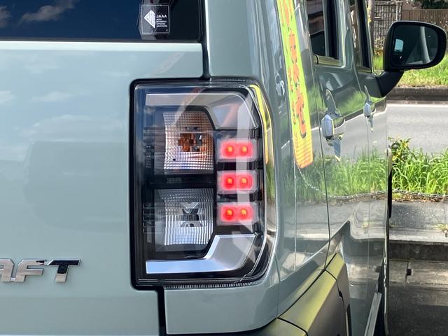 Ｇ　１５インチアルミホイール　オートレベリング機能付フルＬＥＤヘッドランプ　ＬＥＤフォグランプ　本革巻ステアリングホイール　本革巻インパネセンターシフト　ＴＦＴカラーマルチインフォメーションディスプレイ（画像21）