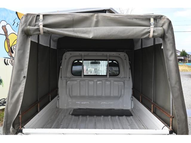 ハイゼットトラック スタンダード　ユーザー買取　幌付き　５速マニュアル車　ＥＴＣ　キー２本　走行３３５２５ｋｍ　エアコン　パワステ　チューナー　幌車　車検２年受渡（26枚目）