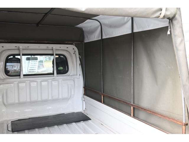 ハイゼットトラック スタンダード　ユーザー買取　幌付き　５速マニュアル車　ＥＴＣ　キー２本　走行３３５２５ｋｍ　エアコン　パワステ　チューナー　幌車　車検２年受渡（28枚目）