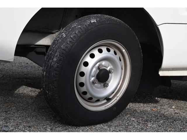 ハイゼットトラック スタンダード　ユーザー買取　幌付き　５速マニュアル車　ＥＴＣ　キー２本　走行３３５２５ｋｍ　エアコン　パワステ　チューナー　幌車　車検２年受渡（33枚目）