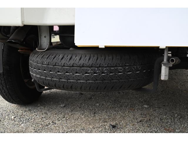 ハイゼットトラック スタンダード　ユーザー買取　幌付き　５速マニュアル車　ＥＴＣ　キー２本　走行３３５２５ｋｍ　エアコン　パワステ　チューナー　幌車　車検２年受渡（35枚目）