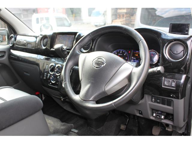 NV350キャラバンバン ロングライダープレミアムGXターボ PS PW AT 後席エアコン TVナビ ETC Dレコ レーダー バックカメラ 後席モニター シートカバー ベッドキット ローダウン 外品AW 両側スライドドア(8枚目)