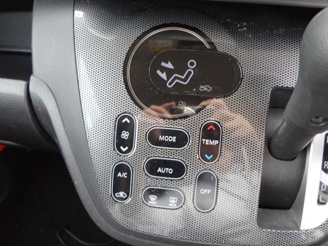 デイズルークス ライダーブラックライン　純正ナビ　フルセグＴＶ　Ｂｌｕｅｔｏｏｔｈ　アラウンドビューカメラ　ＥＴＣ　ドライブレコーダー　両側電動ドア　ＨＩＤヘッドライト　アルミ　スマートキー（9枚目）