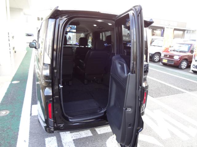 ステップワゴンスパーダ スパーダハイブリッド G・EX ホンダセンシング 純正9インチナビ フルセグTV Bluetooth 全方位カメラ フリップダウンモニター ETC LEDヘッド アルミ 両側電動ドア Dレコ シートヒーター 衝突軽減ブレーキ ホンダセンシング(27枚目)