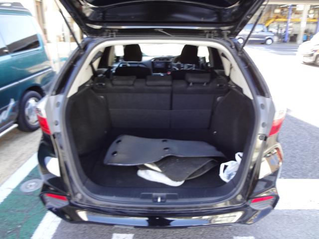 シャトル Ｇ　外品ナビ　フルセグＴＶ　Ｂｌｕｅｔｏｏｔｈ　バックカメラ　ＥＴＣ　ＬＥＤヘッドライト　スマートキー（15枚目）