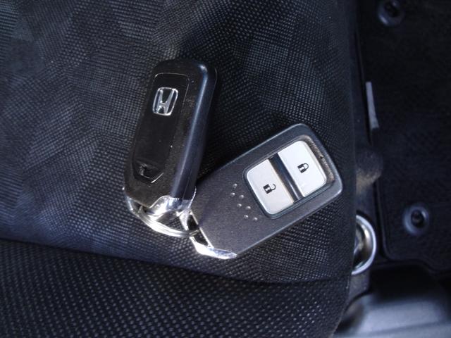 シャトル Ｇ　外品ナビ　フルセグＴＶ　Ｂｌｕｅｔｏｏｔｈ　バックカメラ　ＥＴＣ　ＬＥＤヘッドライト　スマートキー（16枚目）