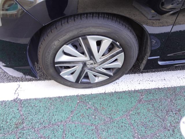 シャトル Ｇ　外品ナビ　フルセグＴＶ　Ｂｌｕｅｔｏｏｔｈ　バックカメラ　ＥＴＣ　ＬＥＤヘッドライト　スマートキー（18枚目）