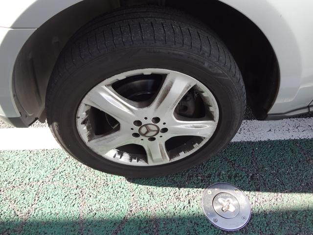 Mクラス ML350 4マチック ナビディスク無し バックカメラ ETC HID アルミ シートヒーター パワーシート クルーズコントロール サンルーフ パワーバックドア 4WD(22枚目)