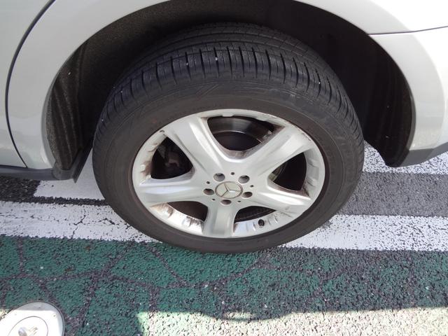 Mクラス ML350 4マチック ナビディスク無し バックカメラ ETC HID アルミ シートヒーター パワーシート クルーズコントロール サンルーフ パワーバックドア 4WD(23枚目)