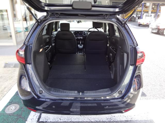 フィット ｅ：ＨＥＶホーム　９インチナビ　フルセグＴＶ　Ｂｌｕｅｔｏｏｔｈ　バックカメラ　ＥＴＣ　前後ドライブレコーダー　ＬＥＤヘッドライト　アルミ　衝突軽減ブレーキ　追随機能付きオートクルーズ　クリアランスソナー　スマートキー（21枚目）