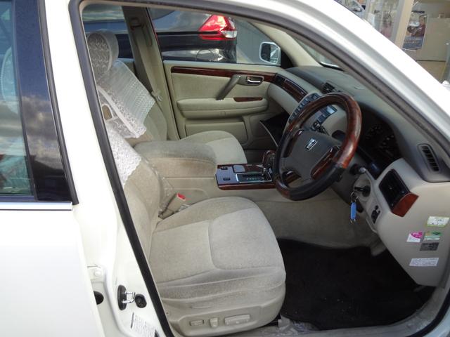 クラウン ロイヤルサルーン　プレミアム　ナビ　フルセグＴＶ　ＥＴＣ　前後ドライブレコーダー　パワーシート　クルーズコントロール　ＨＩＤ　アルミ　キーレス（14枚目）