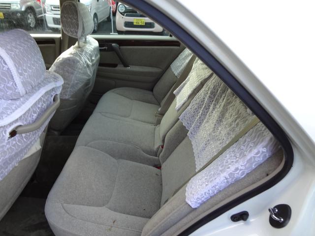 クラウン ロイヤルサルーン　プレミアム　ナビ　フルセグＴＶ　ＥＴＣ　前後ドライブレコーダー　パワーシート　クルーズコントロール　ＨＩＤ　アルミ　キーレス（18枚目）