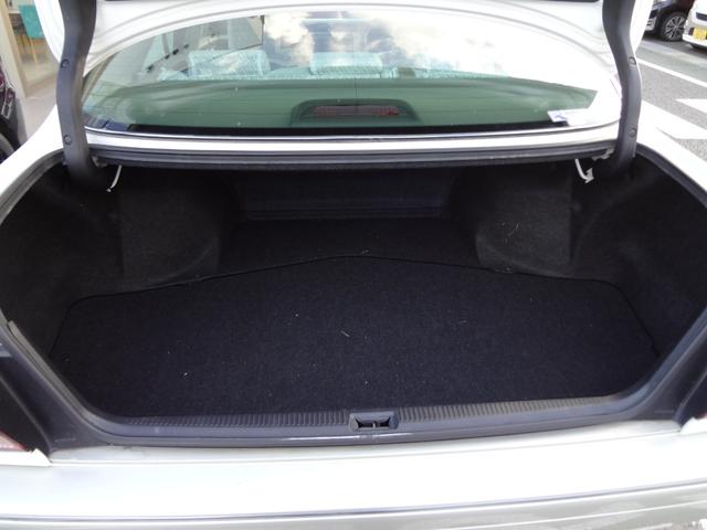 クラウン ロイヤルサルーン　プレミアム　ナビ　フルセグＴＶ　ＥＴＣ　前後ドライブレコーダー　パワーシート　クルーズコントロール　ＨＩＤ　アルミ　キーレス（24枚目）