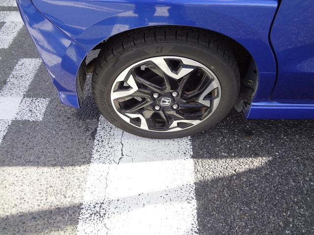 Ｎ－ＢＯＸカスタム 　ナビ　フルセグＴＶ　Ｂｌｕｅｔｏｏｔｈ　バックカメラ　ＥＴＣ　前後ドライブレコーダー　シートヒーター　両側電動ドア　ＬＥＤヘッドライト　アルミ　衝突軽減ブレーキ　追随機能付きオートクルーズ　スマートキ（29枚目）