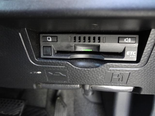 ルーミー カスタムＧ　Ｓ　純正ナビ　ワンセグＴＶ　Ｂｌｕｅｔｏｏｔｈ　バックカメラ　ＥＴＣ　両側電動ドア　ＬＥＤヘッドライト　アルミ　クルーズコントロール　衝突軽減ブレーキ　スマートキー（10枚目）