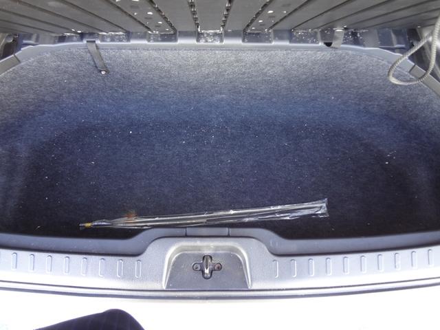 セレナ ハイウェイスター　Ｓ－ハイブリッド　純正ナビ　フルセグＴＶ　Ｂｌｕｅｔｏｏｔｈ　ＥＴＣ　クルーズコントロール　両側電動ドア　スマートキー（19枚目）