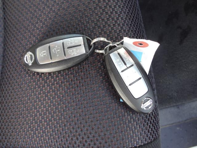 セレナ ハイウェイスター　Ｓ－ハイブリッド　純正ナビ　フルセグＴＶ　Ｂｌｕｅｔｏｏｔｈ　ＥＴＣ　クルーズコントロール　両側電動ドア　スマートキー（22枚目）